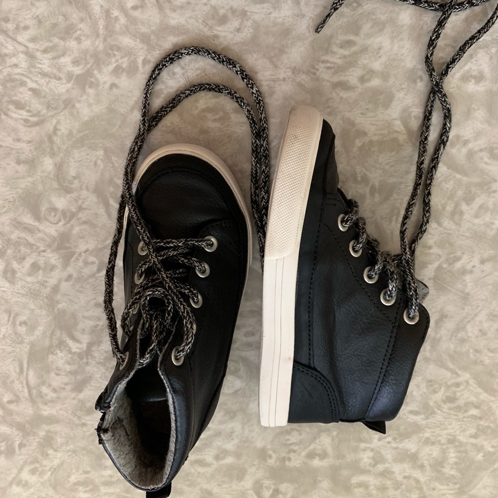 Gymboree size 10 in toddler black shoes